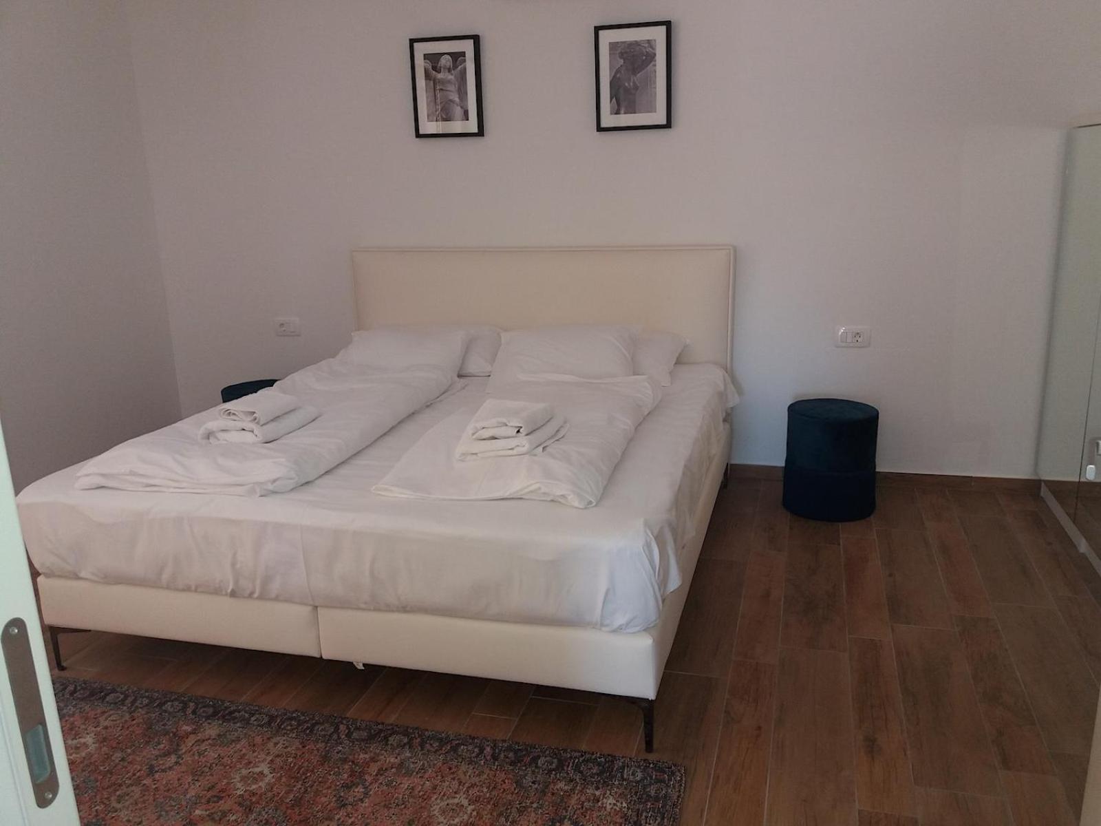 Villa Royal Supetarska Draga Room photo